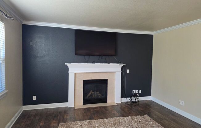 Beautiful and Expansive 4 Bed 3 Bath SFR by Buckley AFB