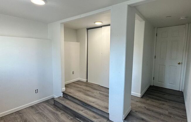 2 beds, 1 bath, $1,645, Unit 533 Methow #C