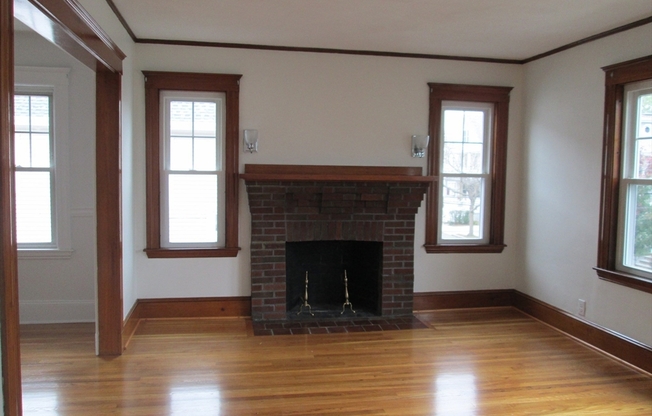 83 WEBSTER ST