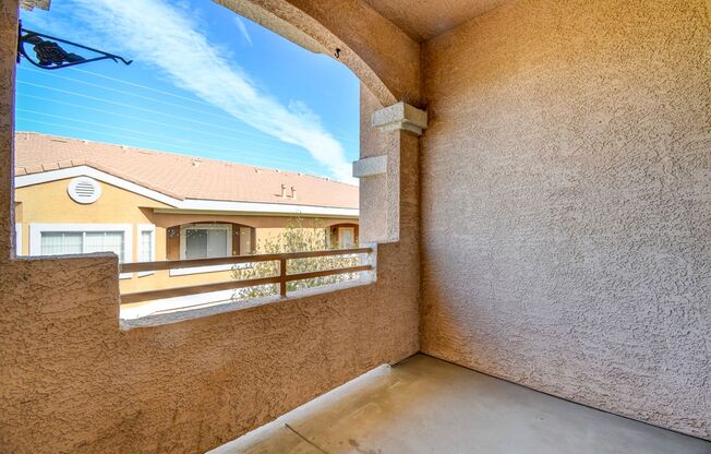 2 beds, 2 baths, $1,600, Unit 823