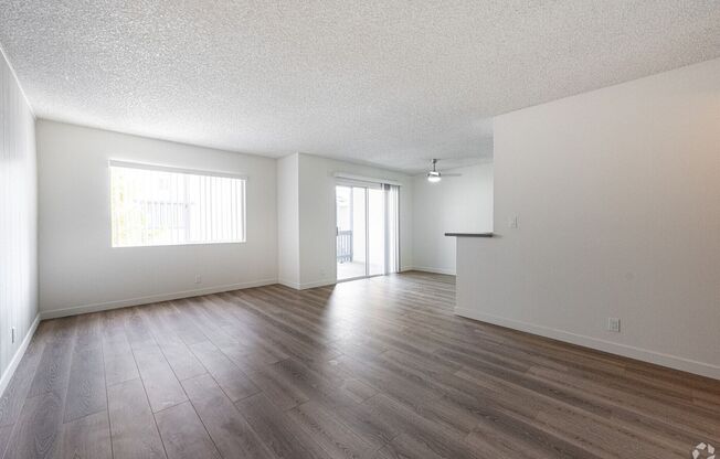 2 beds, 2 baths, 1,000 sqft, $3,295, Unit 109