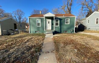 Fully Remodeled 3 Bed House!