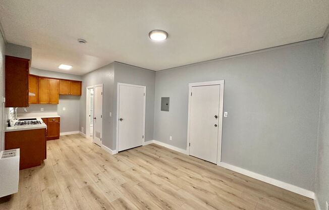 Studio, 1 bath, 400 sqft, $1,400, Unit T5418 #7