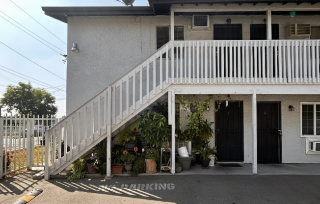 Griswold Avenue, 311