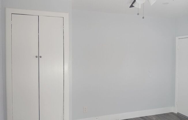 1420-24 E 75TH LLC