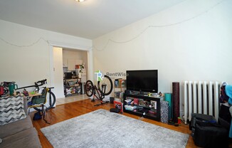 1298 Commonwealth Ave