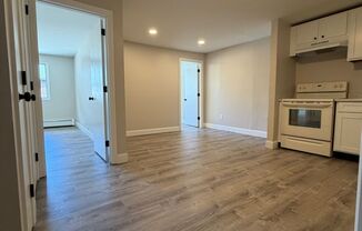 2 beds, 1 bath, 800 sqft, $1,925, Unit 134-19