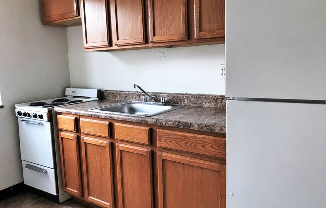 1 bed, 1 bath, $925, Unit 6