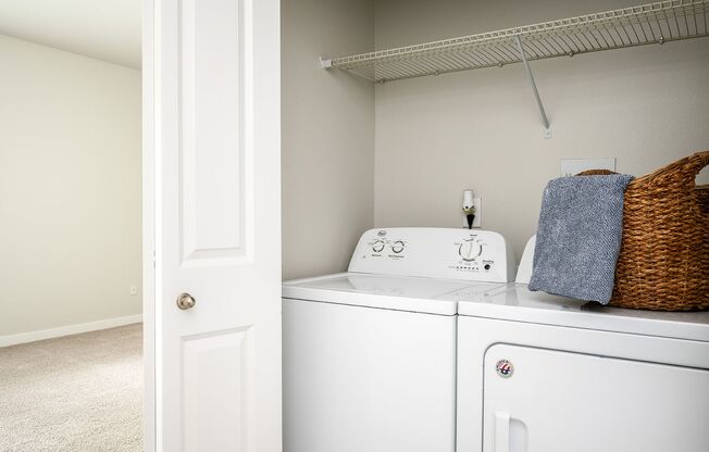 2 beds, 2 baths, 825 sqft, $1,599, Unit 2-07A