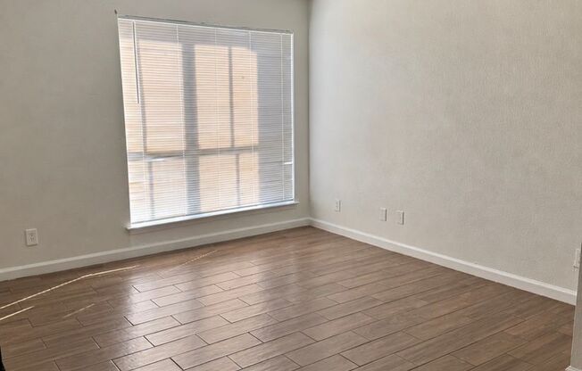 2 beds, 1.5 baths, $1,150, Unit # 506