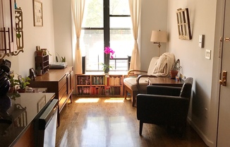 159 E 121 ST