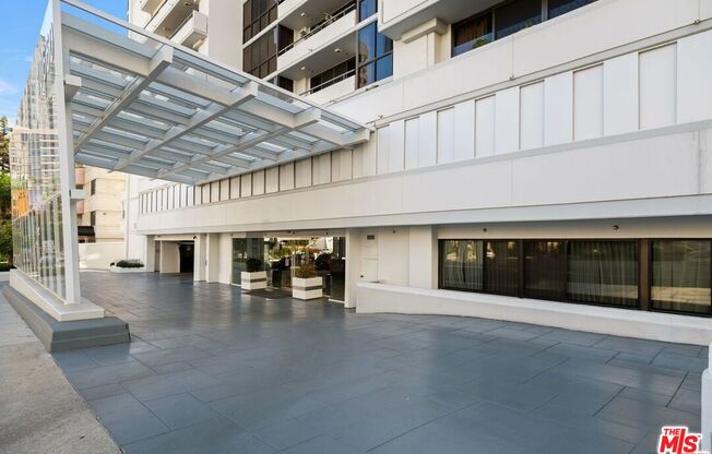 Studio, 1 bath, 450 sqft, $2,200, Unit 101