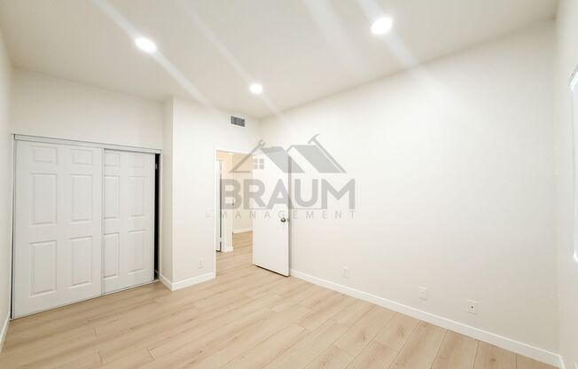 2 beds, 2 baths, 1,000 sqft, $2,450, Unit 215