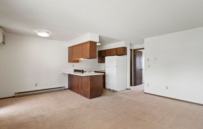 1 bed, 1 bath, $1,000, Unit 07