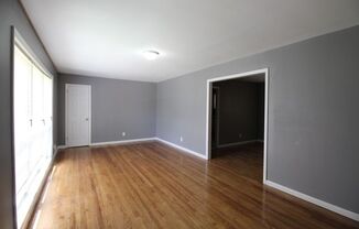 3 beds, 1 bath, $1,595