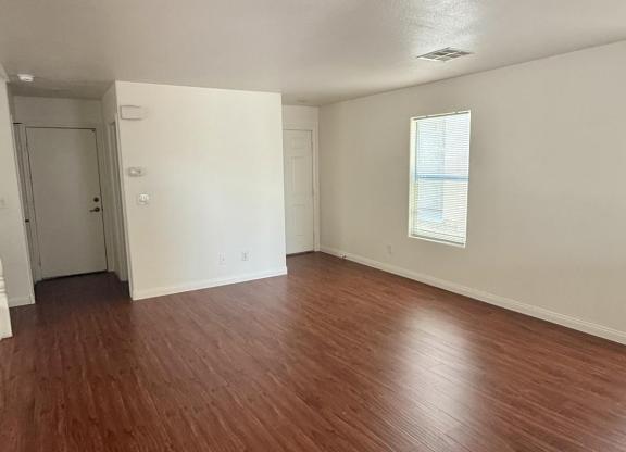 10106 HOLLIS MTN AVE