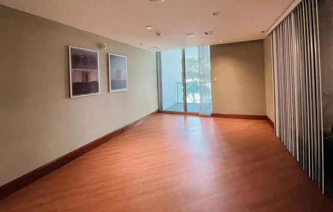 2 beds, 2 baths, 954 sqft, $2,500