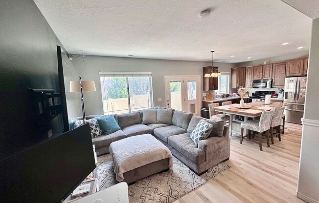GATED COMMUNITY + POOL + FENCED YARD! 3-Bedroom Riverton Townhome