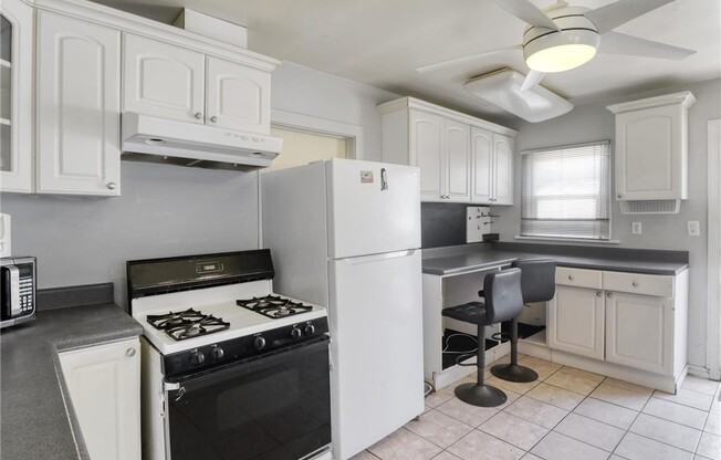 430 2 SAN PEDRO CSWY