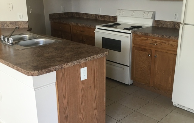 2 beds, 2 baths, 840 sqft, $1,966, Unit 4-0302