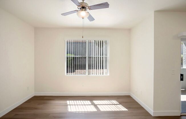 3 beds, 2 baths, $1,595, Unit Building #11