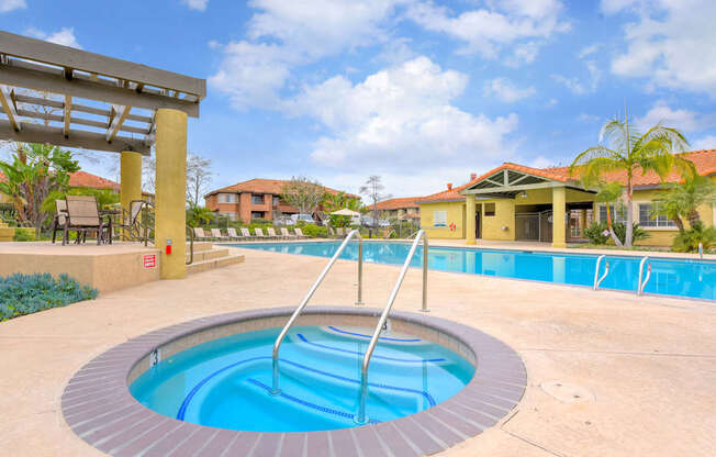 Pool at Sunbow Villas Apartments