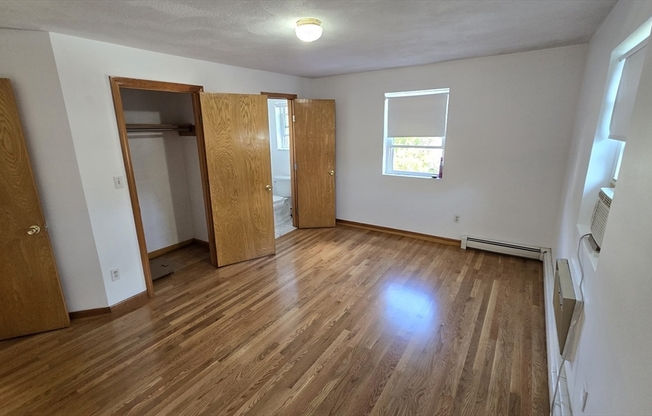 3 beds, 1.5 baths, 1,310 sqft, $3,000, Unit 58