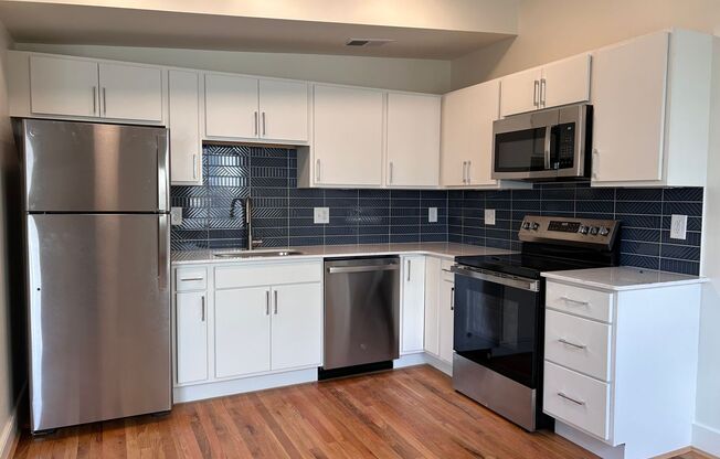 1412 Walnut