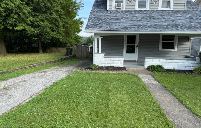 123 E HIGH ST