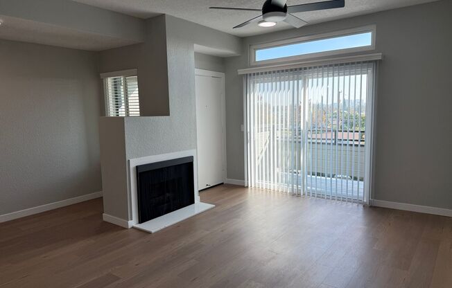 2 beds, 1 bath, 821 sqft, $2,780, Unit C036