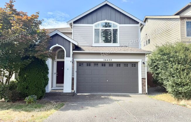 Fantastic 5 Bedroom in Bothell w/ Modern Kitchen and Bonus Area!
