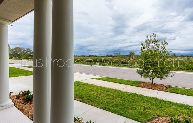 Beautiful Waterfront Home (4/3.5) in Groveland