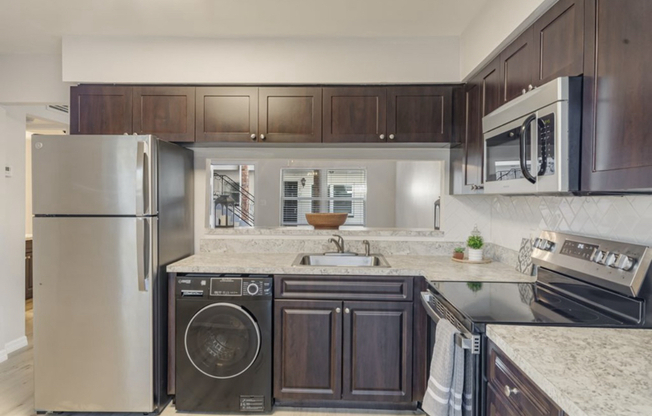121 DANUBE AVE