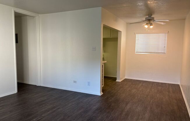 2 beds, 1 bath, 806 sqft, $2,375, Unit 5144C