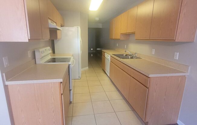 3 beds, 2 baths, $1,650