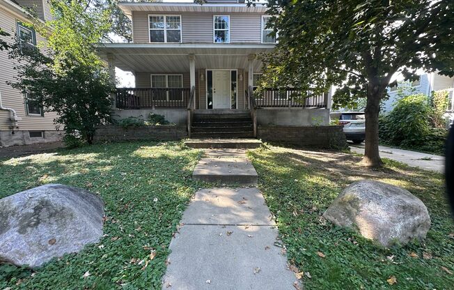 Prospect Park Area 4bedroom 2bathroom Two Story Home with unfinished bsmnt