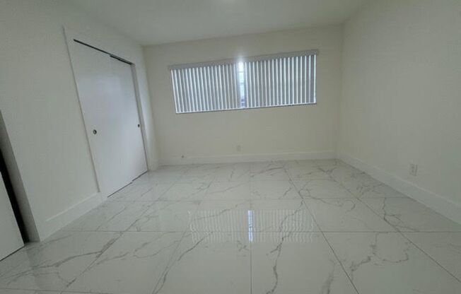 500 S Crescent Dr Hollywood, FL 33021