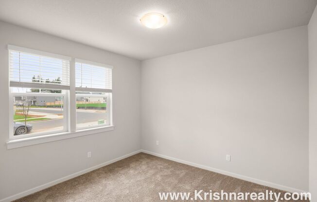 Beautiful Modern *ONE LEVEL 4BD* 2 BA* SINGLE FAMILY HOME* in Laurel Woods Community!