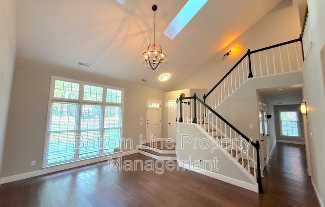 2321 HEATHERSHIRE LN