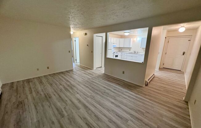 2 beds, 1 bath, 853 sqft, $1,595, Unit 1530 - 12