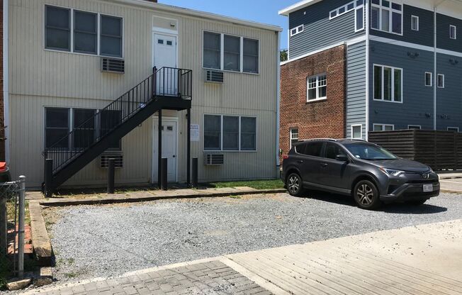 2 beds, 1 bath, 785 sqft, $2,540, Unit 1