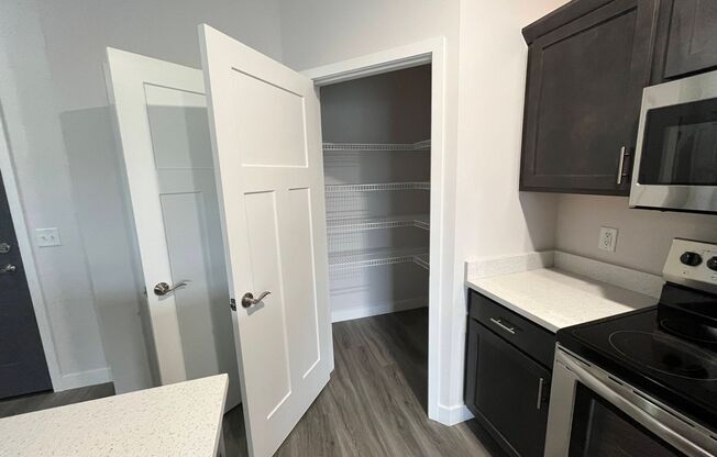 1 bed, 1 bath, 802 sqft, $1,495, Unit Lime 132