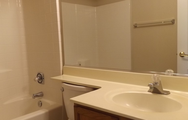 3 beds, 2 baths, $2,340