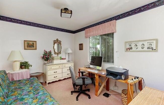 6 beds, 4 baths, $8,395