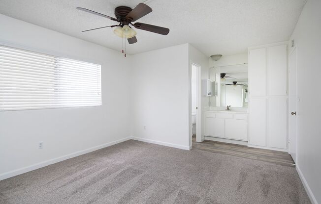 Trade Winds Apartments