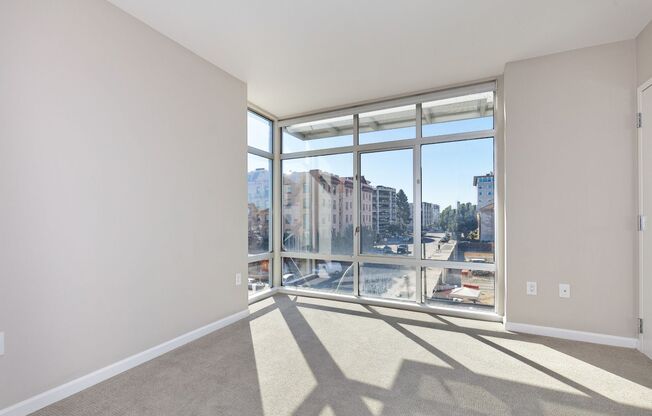 2 beds, 2 baths, 920 sqft, $3,095, Unit 303