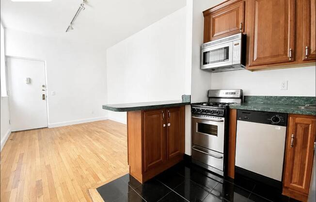 469 W 153 ST