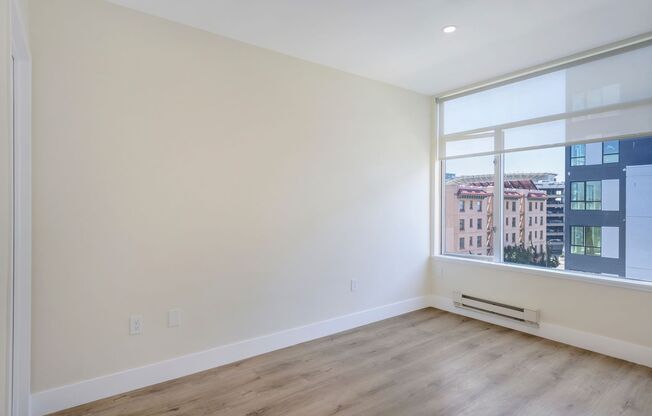 2 beds, 1 bath, 970 sqft, $2,795, Unit 302