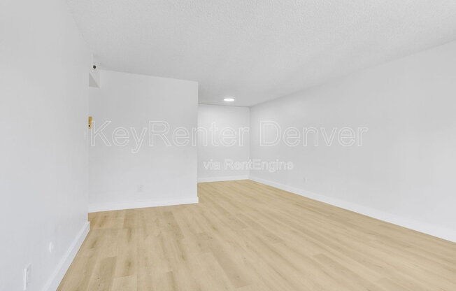1 bed, 1 bath, 763 sqft, $1,000, Unit Apartment A5-303