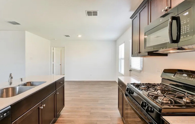 14314 DESERT RAIN TRL